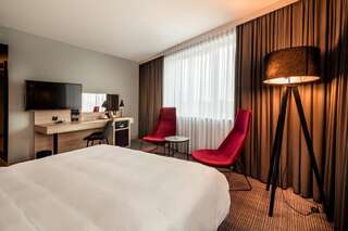 Отель Park Inn by Radisson Krakow Краков Стандартный номер-8